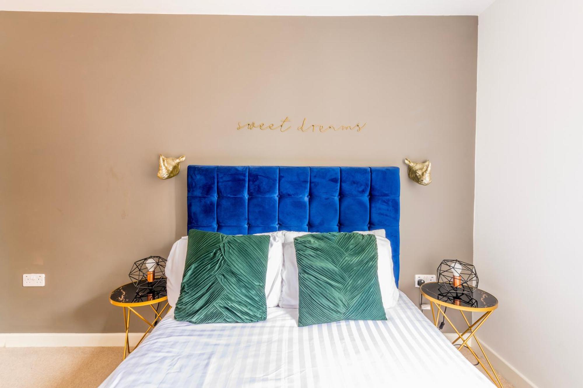Contemporary Abbey Yard By Prescott Apartments Abingdon-on-Thames Exterior foto